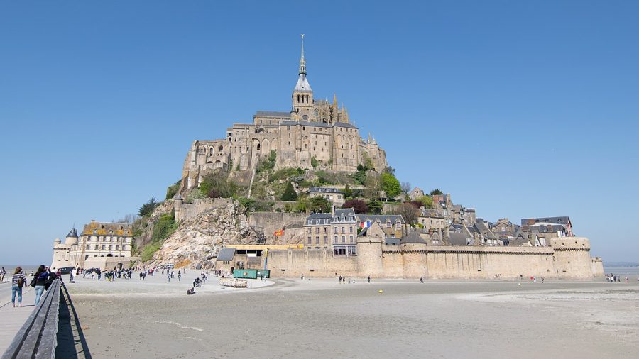 attractions to visit in france