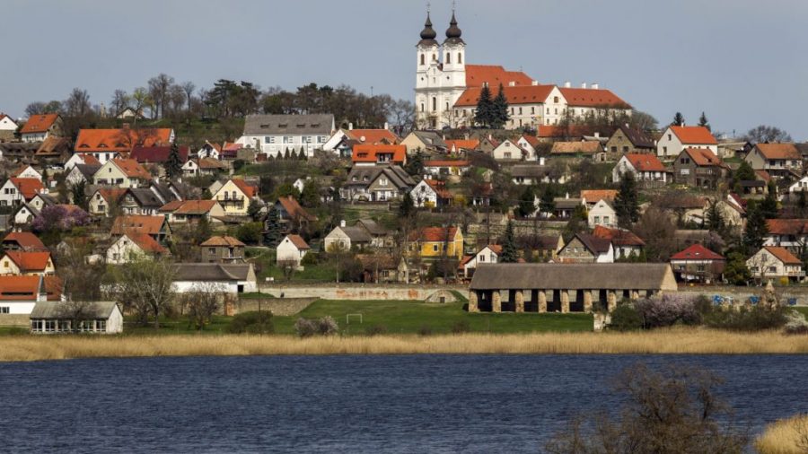 tourist places in hungary